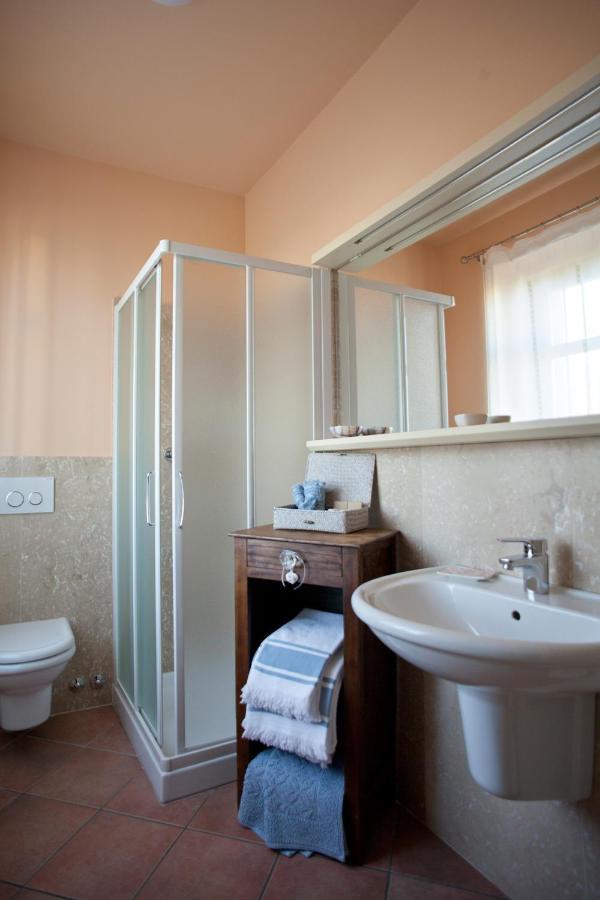 Il Germano Reale Bed and Breakfast Άλμπα Εξωτερικό φωτογραφία